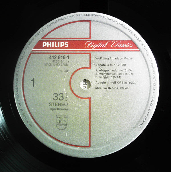 2 Piano Sonatas: KV 330 & 333 • Adagio KV 540 • Gigue KV 574