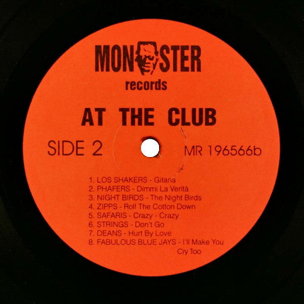 At The Club (16 Killer Beat - Punkers From Europe)