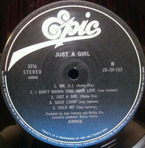 Just A Girl = ジャスト・ア・ガール