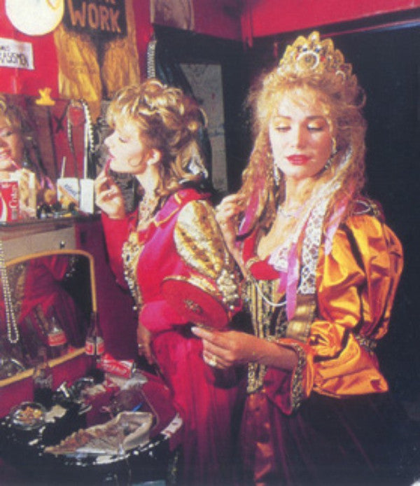 Dollie De Luxe