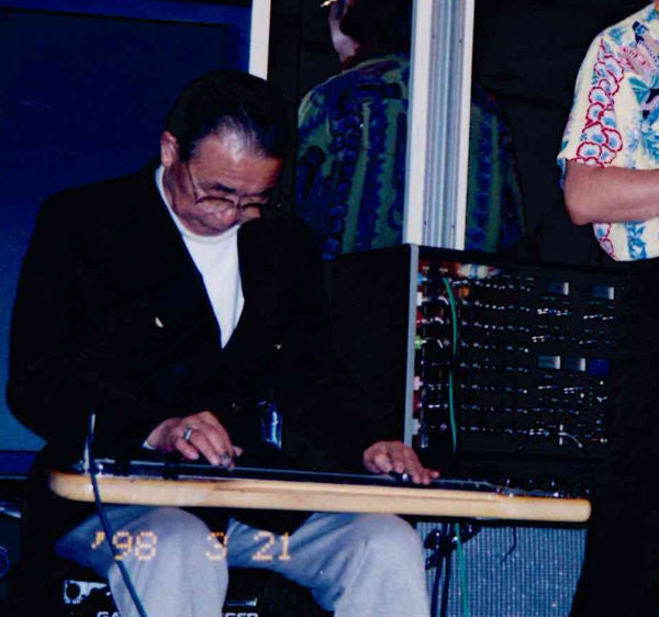 山口軍一