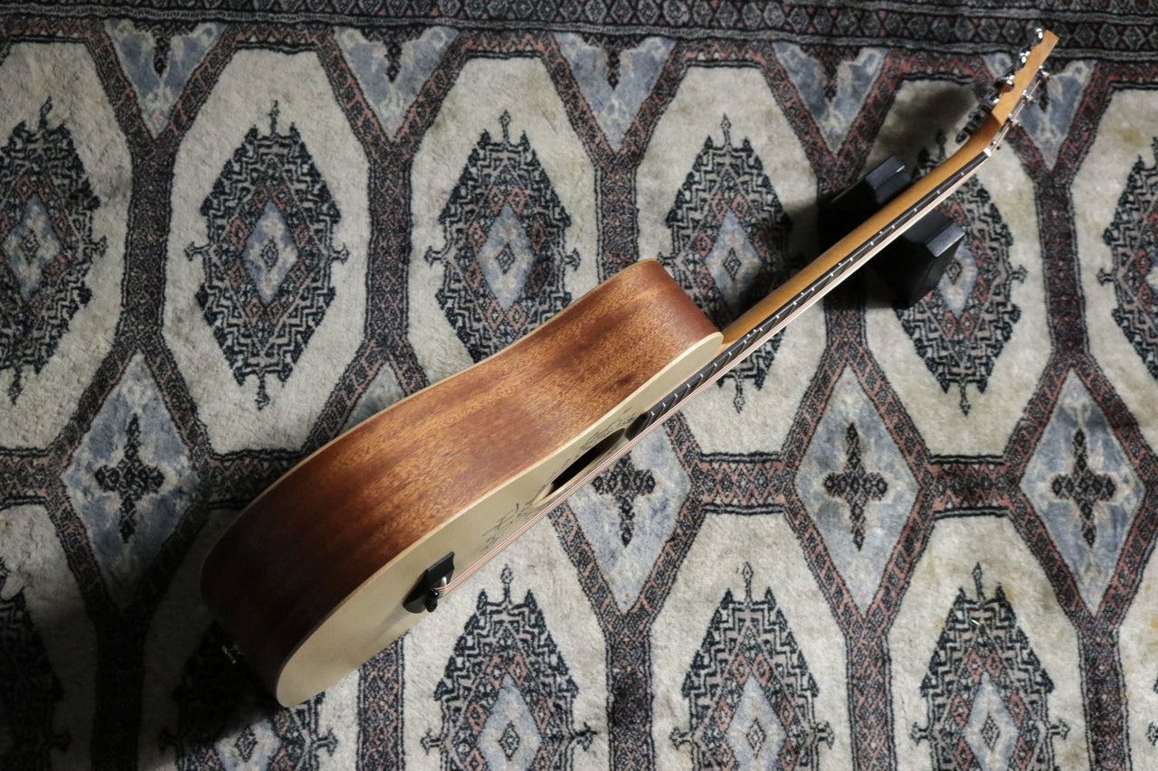 Taylor TS-BT (Taylor Swift Baby Taylor) [Taylor certified repairman worker]