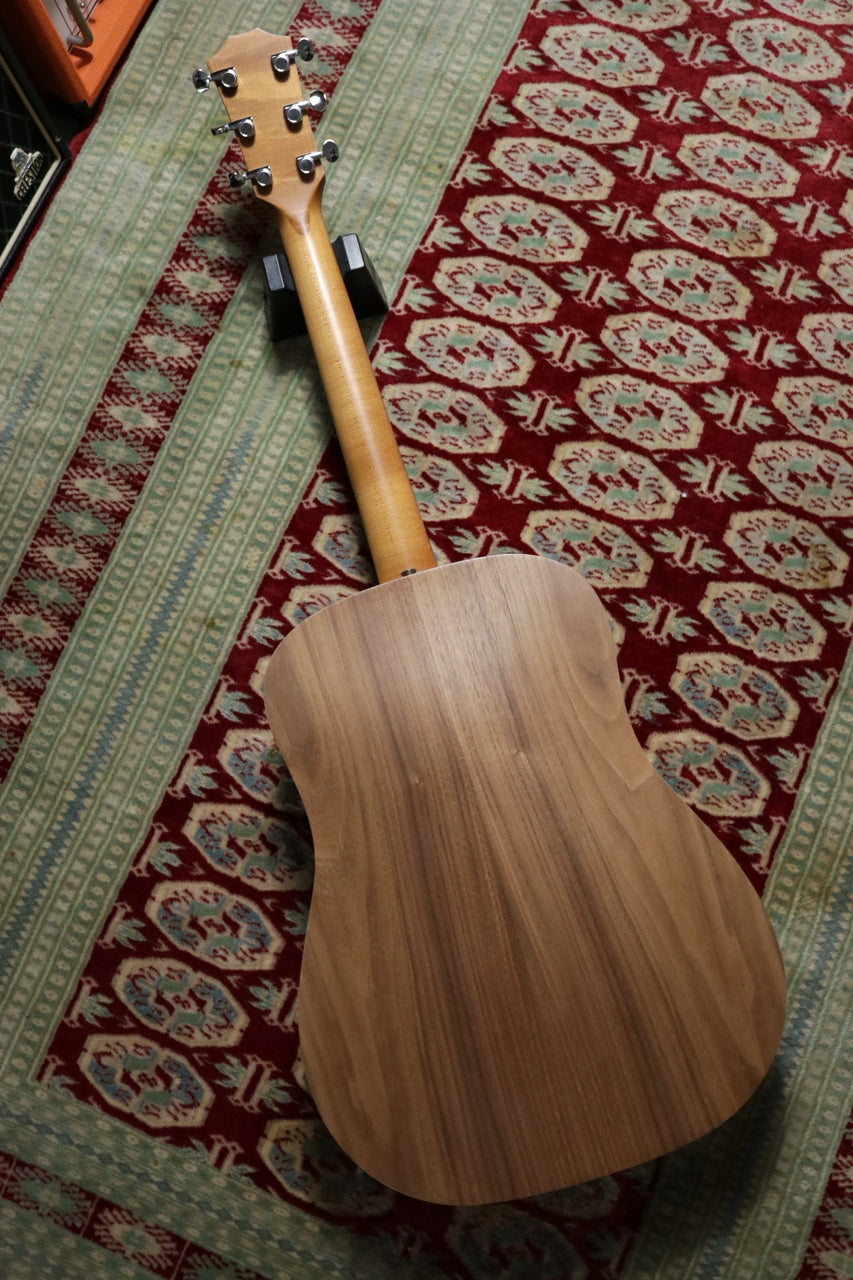 Taylor BBT (Big Baby Taylor) Walnut [Taylor certified repairman worker]