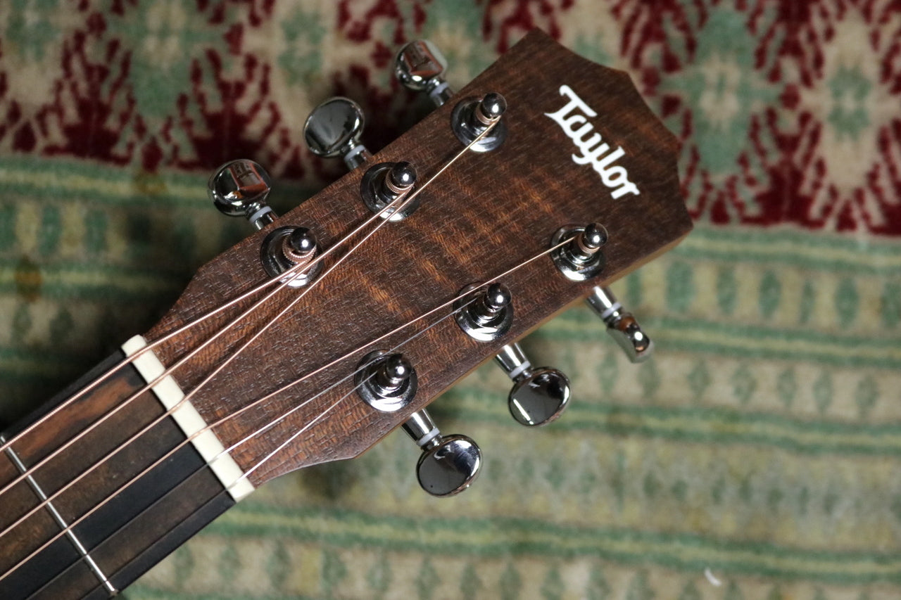 Taylor [Test-play video included] BT2 (Baby Taylor Mahogany) [Taylor-approved repairman worker]