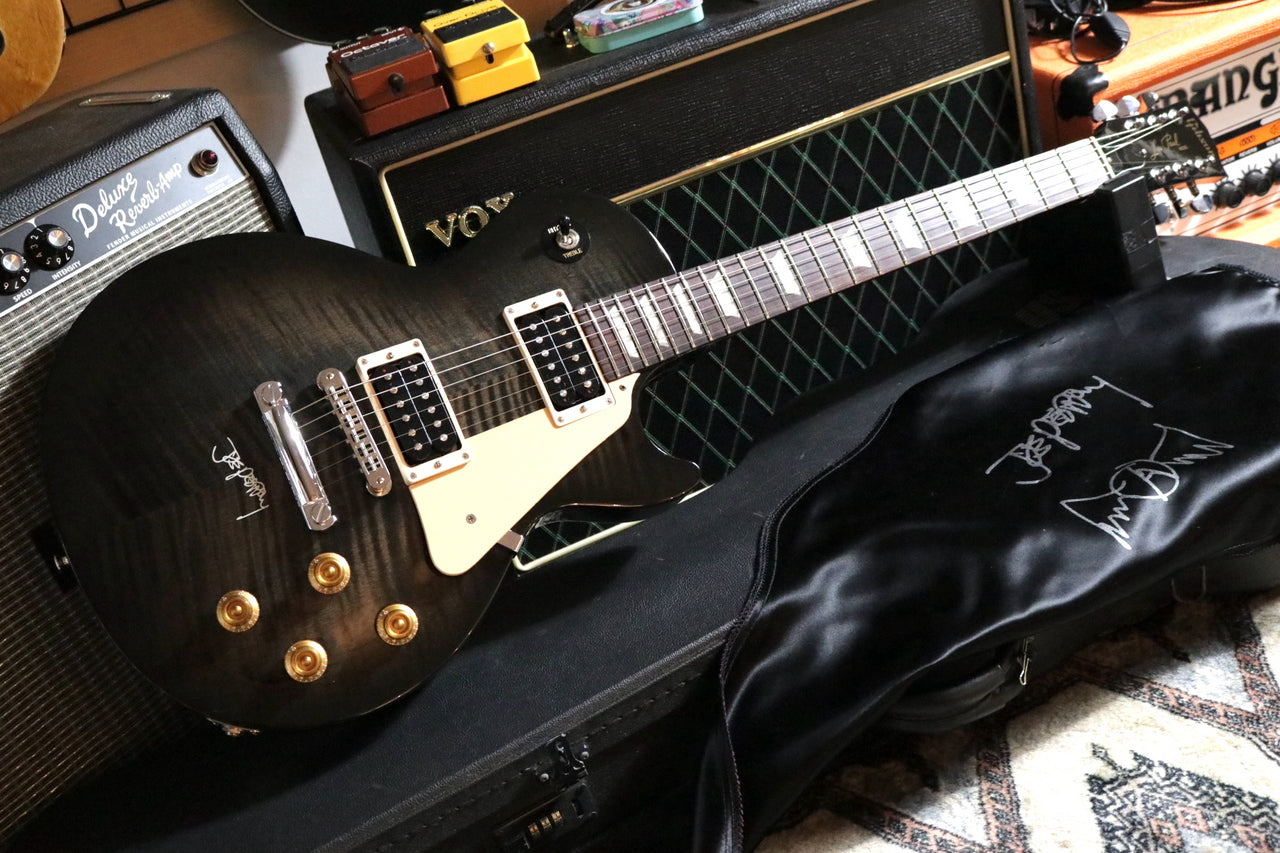Gibson Joe Perry Les Paul w/ Monty's Guitars Retro Wind Humbucker Pickups Set