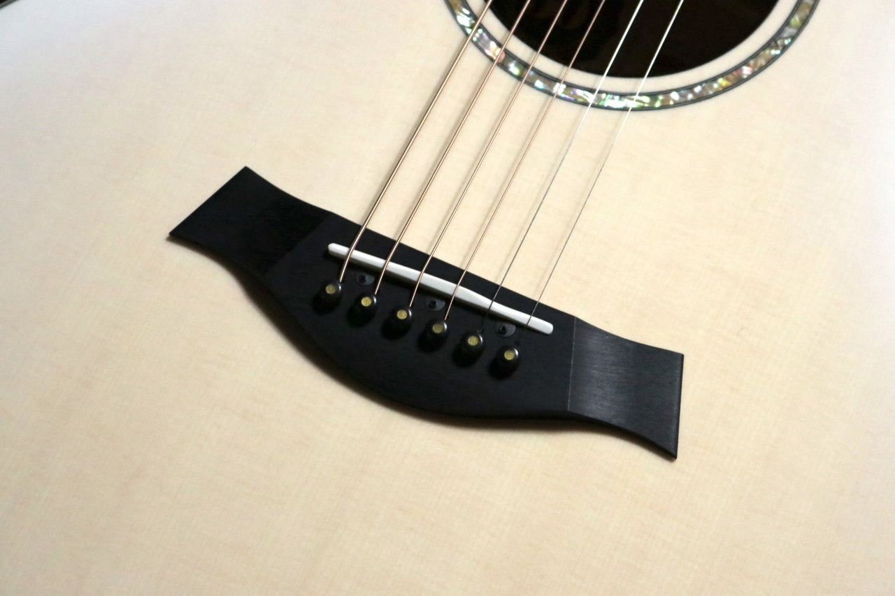 Taylor [Trial video available] 50th Anniversary 614ce LTD Trans White with Edgeburst [Taylor authorized repair man store]