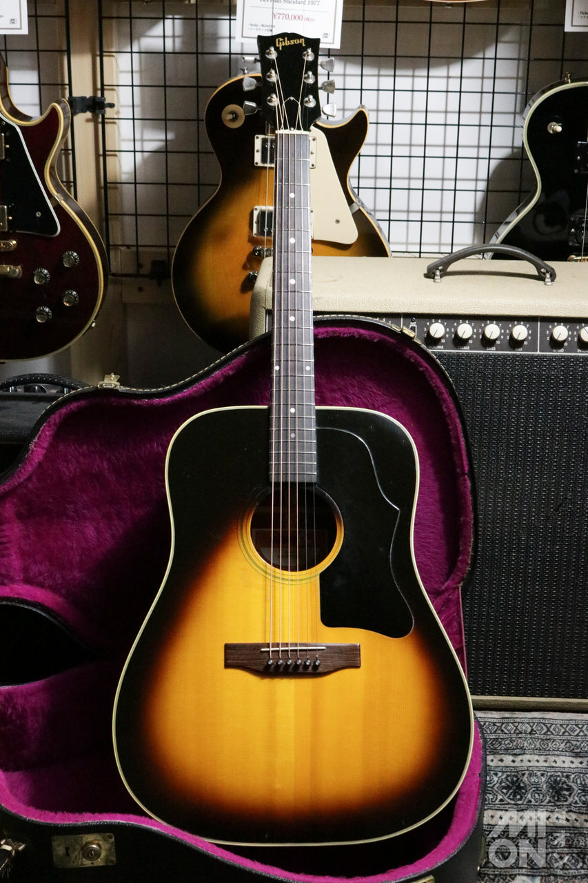 Gibson J-45 Deluxe Sunburst 1978
