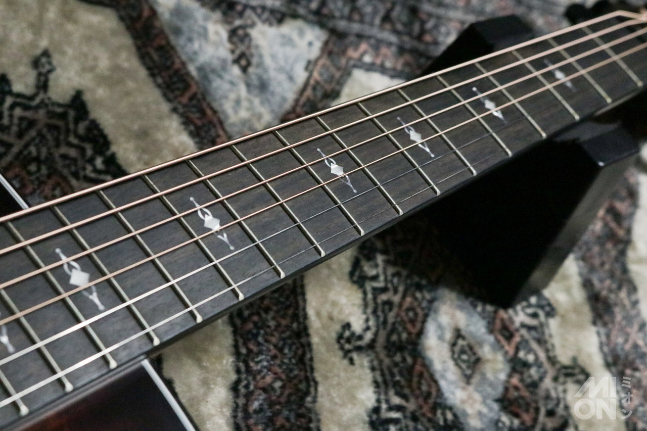 Taylor [Tested video included] 322e Mahogany V-Class [Taylor certified repairman worker]