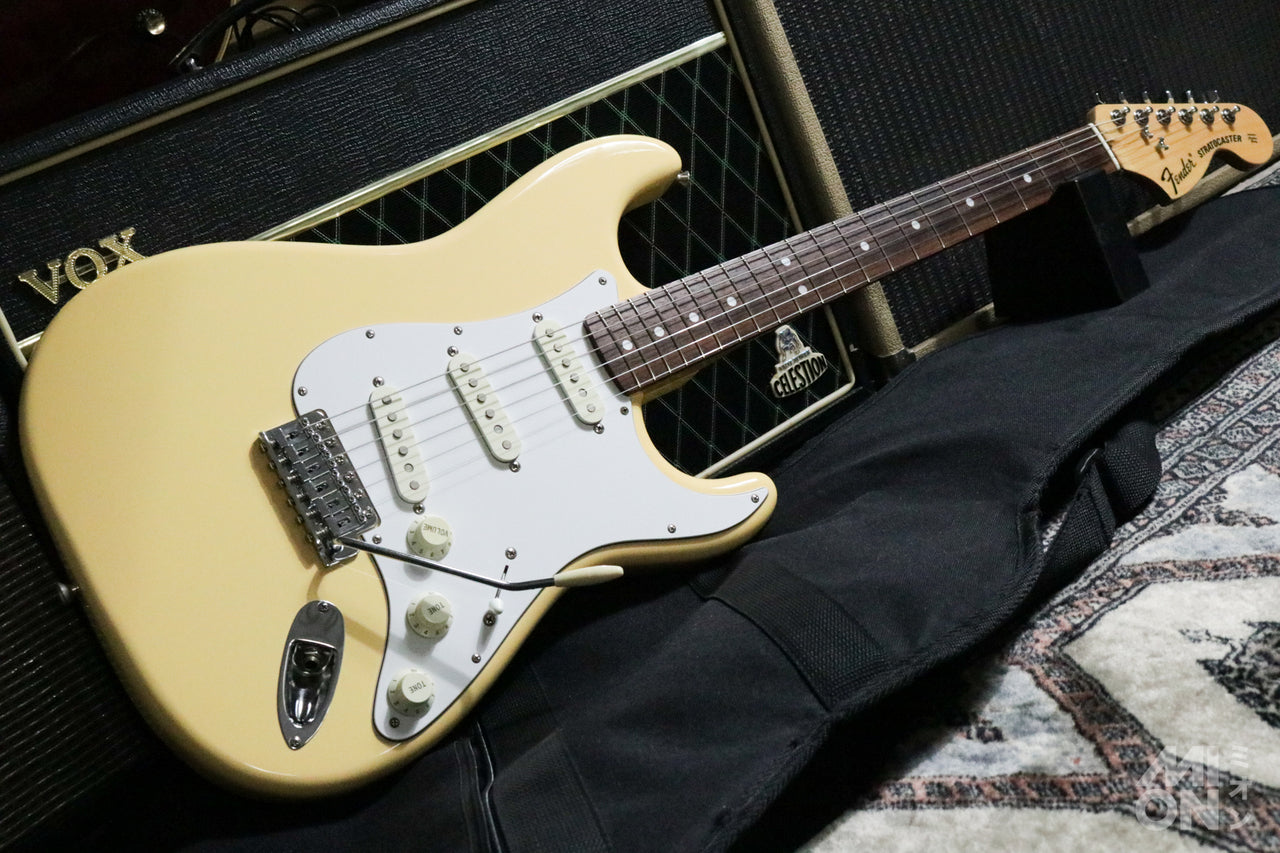 Fender Japan Exclusive Classic 70s Stratocaster Vintage White 2015