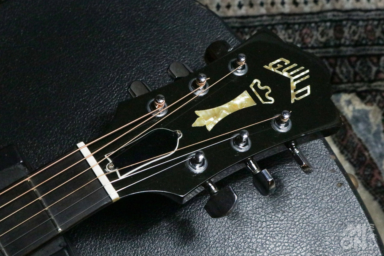 GUILD F-30R NT RPS 1982