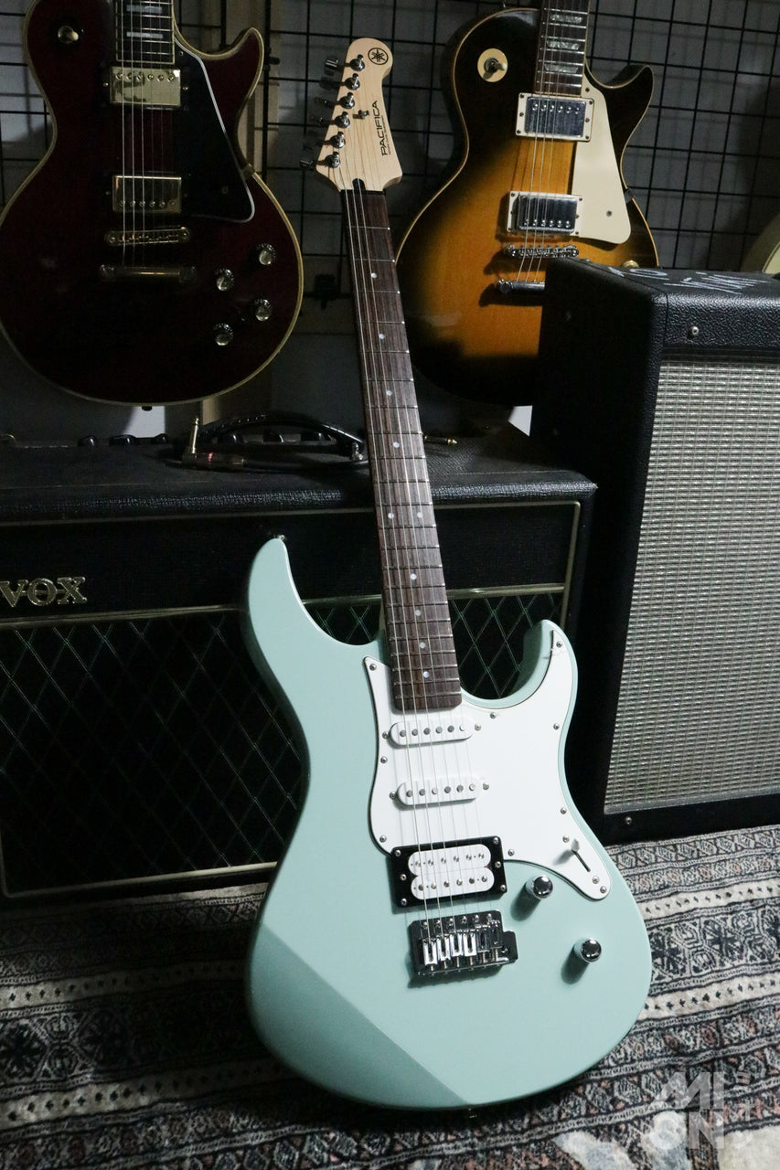 YAMAHA PAC112V SOB (Sonic Blue) Pacifica 2016