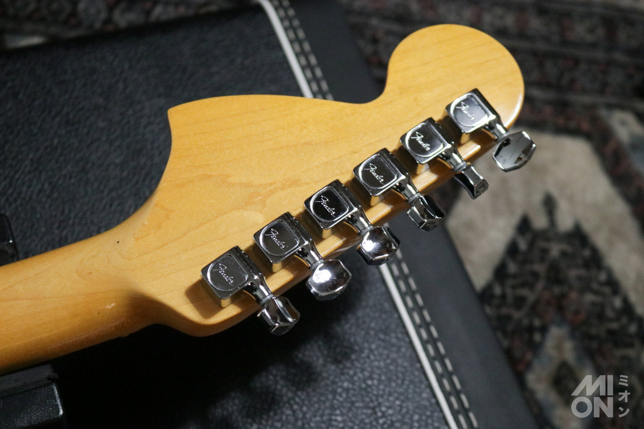 Fender American Vintage II 1975 Telecaster Deluxe 3-Color Sunburst 2022