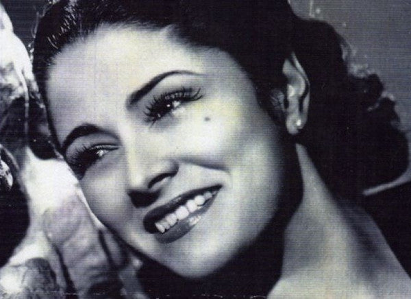 Mercedes Simone