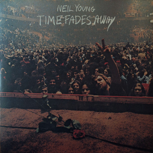 Time Fades Away = 時は消え去りて