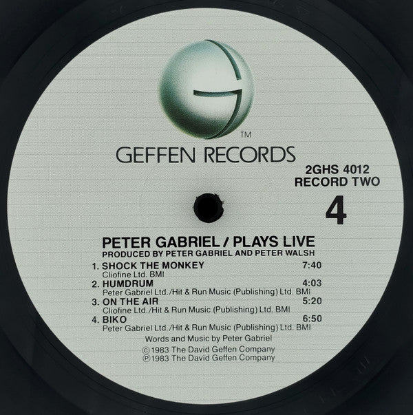 Plays Live