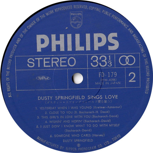 Sings Love