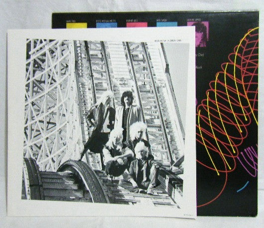 Thrill Of A Lifetime = 街角のスリル