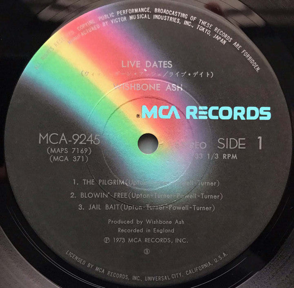 Live Dates = ライブ・デイト