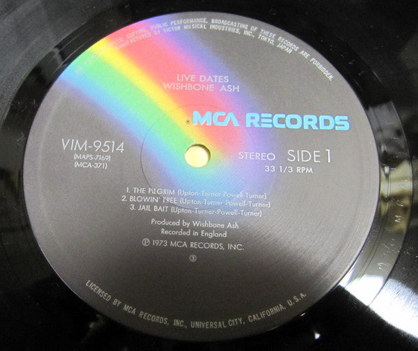 Live Dates = ライブ・デイト