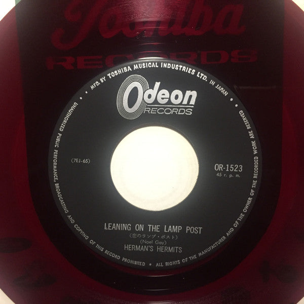 Master Release: Leaning On The Lamp Post / Hold On! by Herman's Hermits