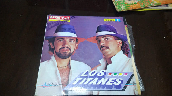 Master Release: Aprietala by Los Titanes